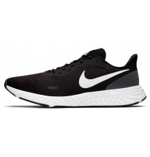 NIKE REVOLUTION 5