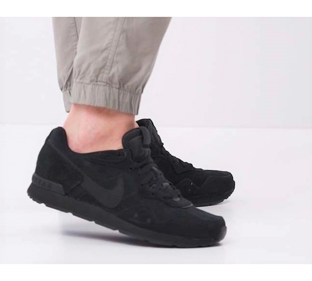 Nike CQ4557-002 NIKE VENTURE RUNNER SUEDE кроссовки мужские